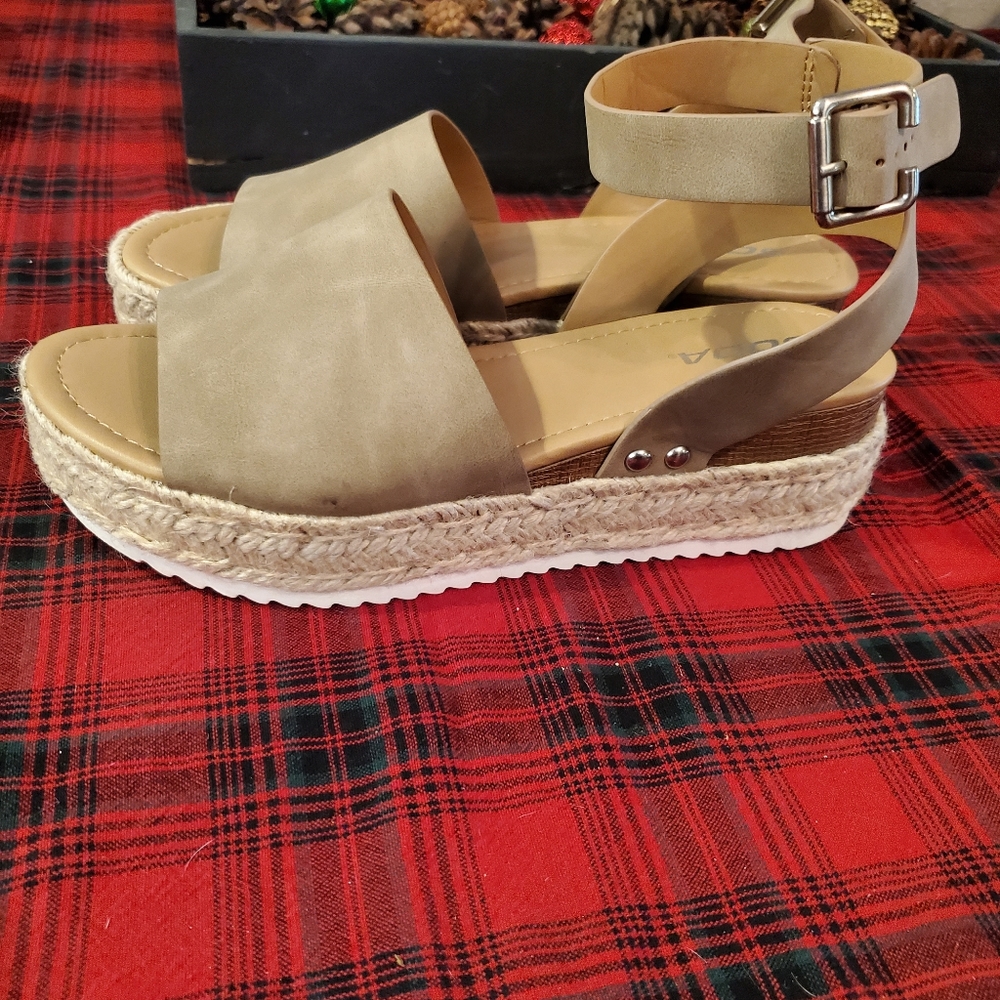 Tan Sandals